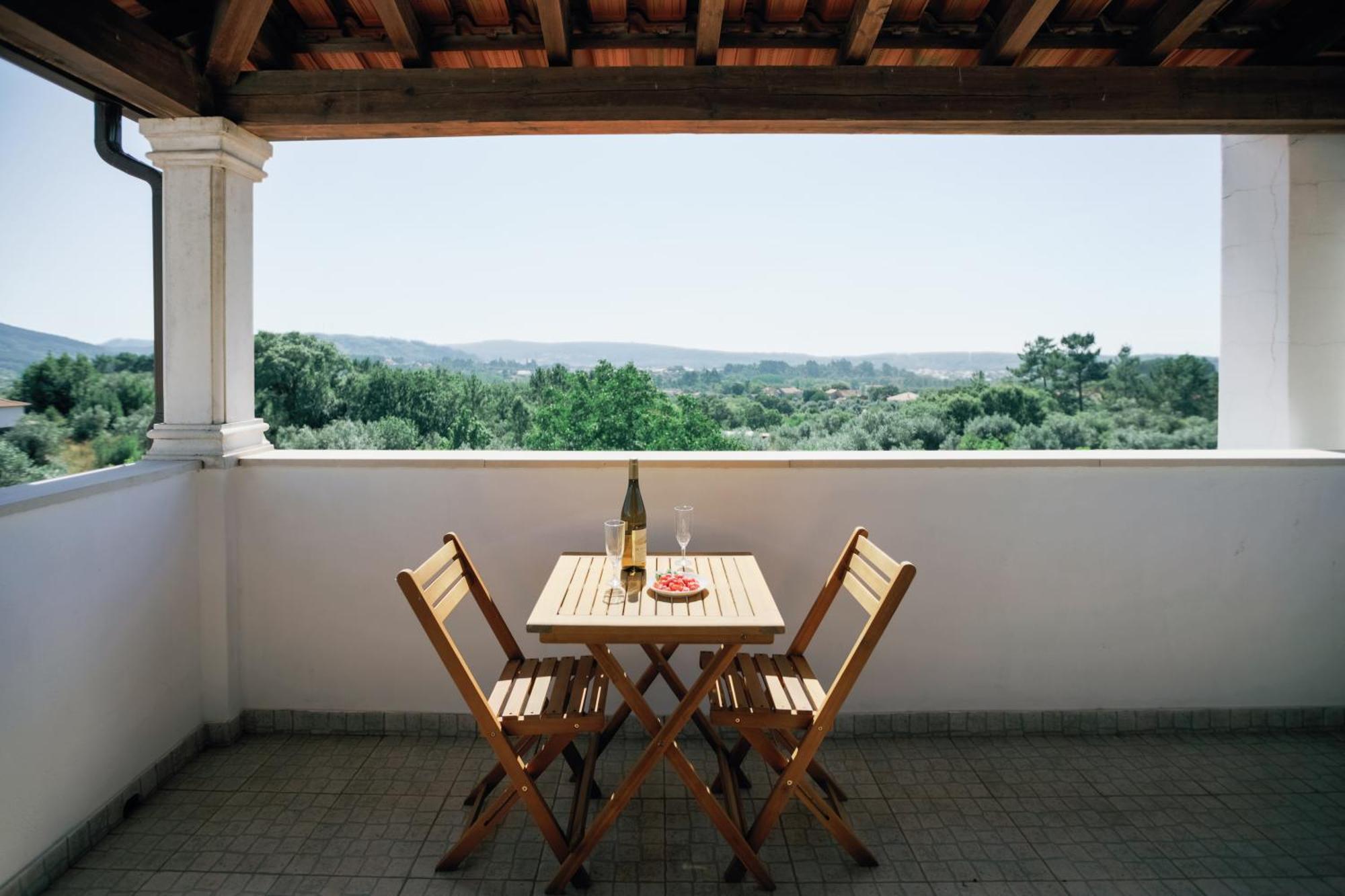 R3 - Guesthouse Travessa Da Arieira Aguda (Leiria) Esterno foto